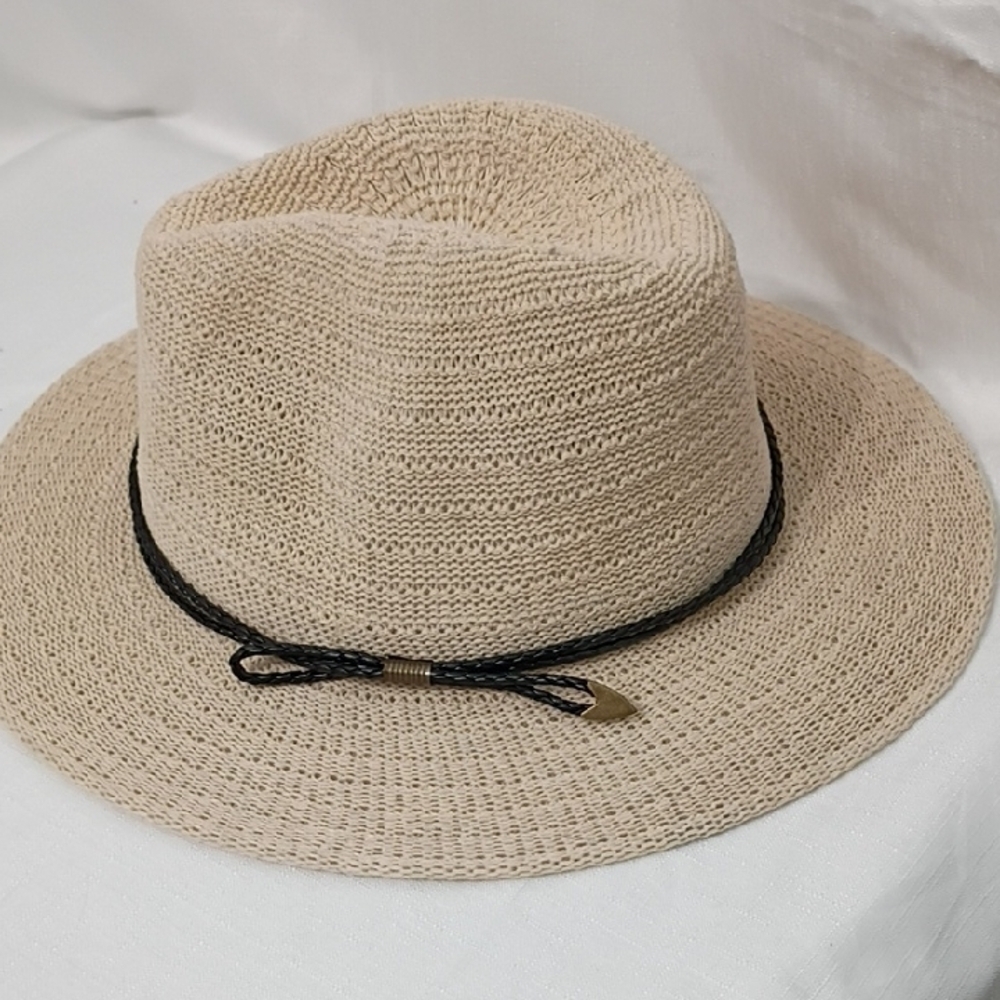 Twig & Arrow Women's Cream Wide Brim Hat with Black Accent